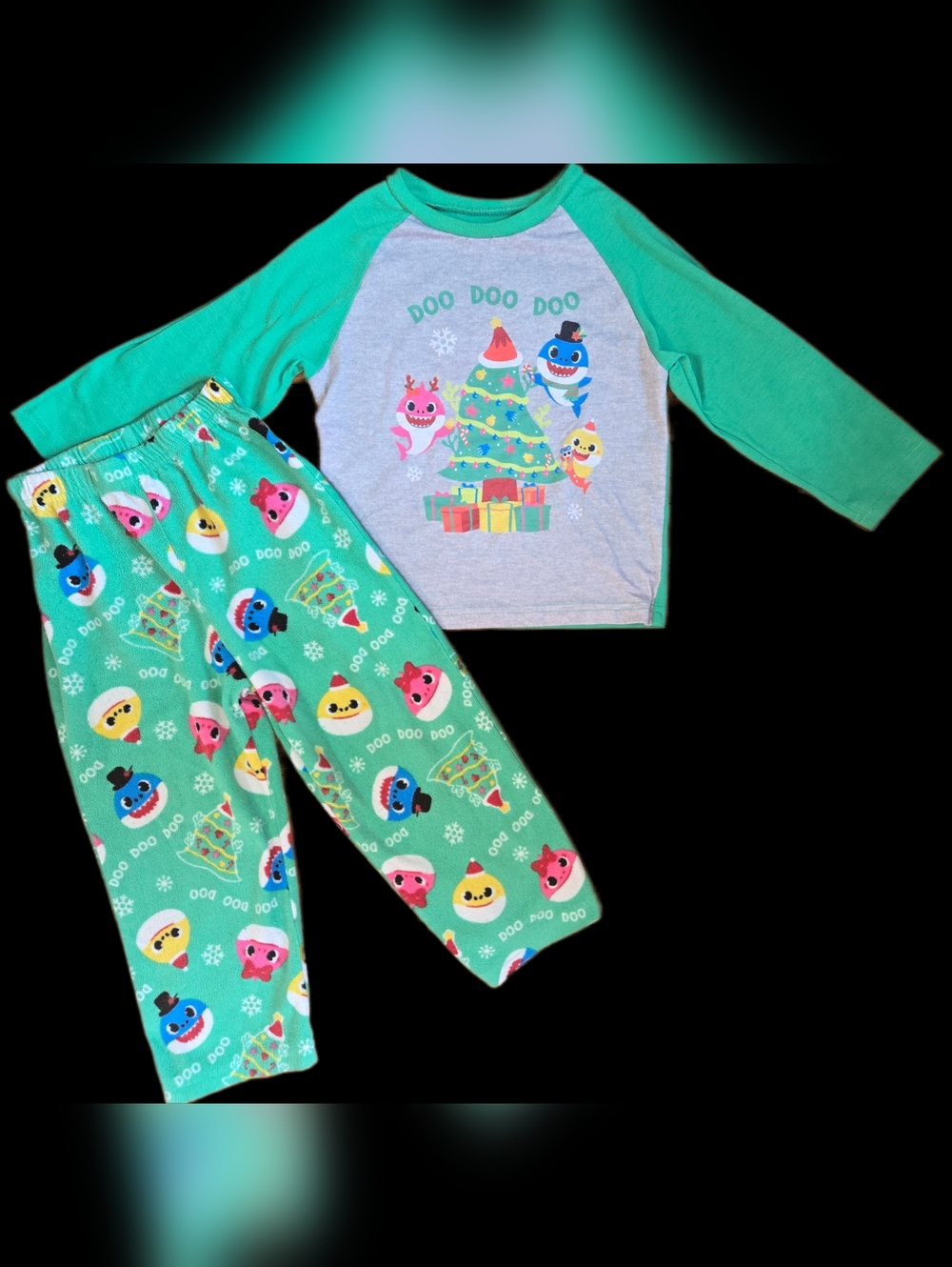 4T Baby Shark Christmas-themed Pajama Set